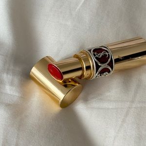 YSL rouge volupte shine